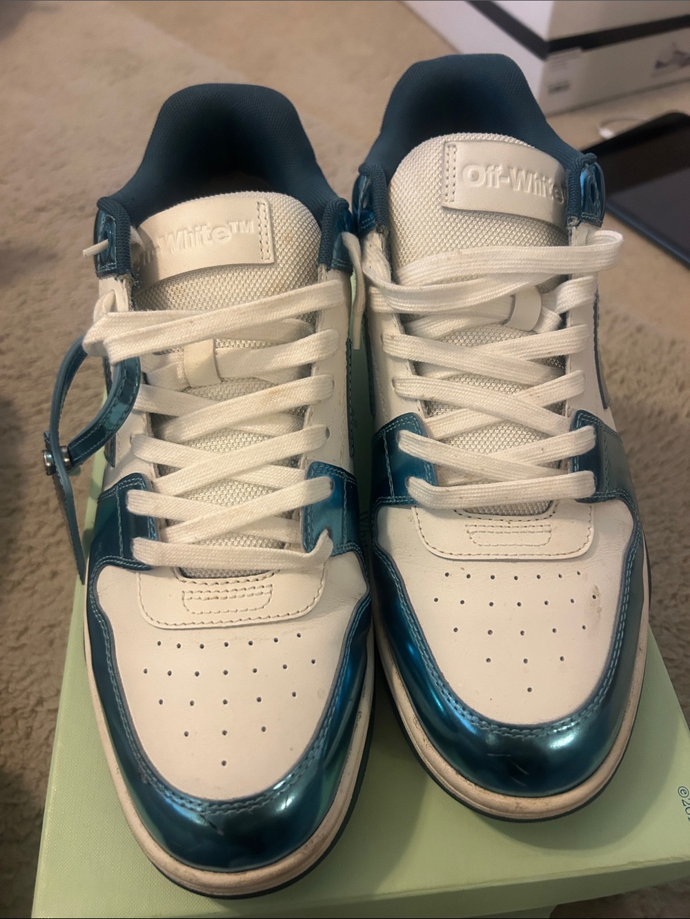 Off-White Mens White and Blue Metallic Low-Top Sneakers